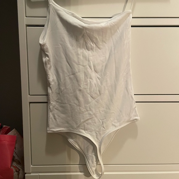 OFF THE SHOULDER CONTOUR BODYSUIT - Picture 3 of 3